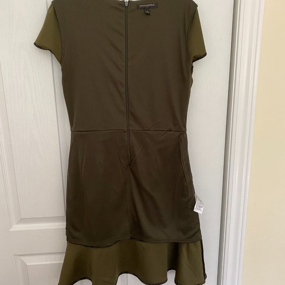 Pretty Paisley Dress - Picture 9 of 11